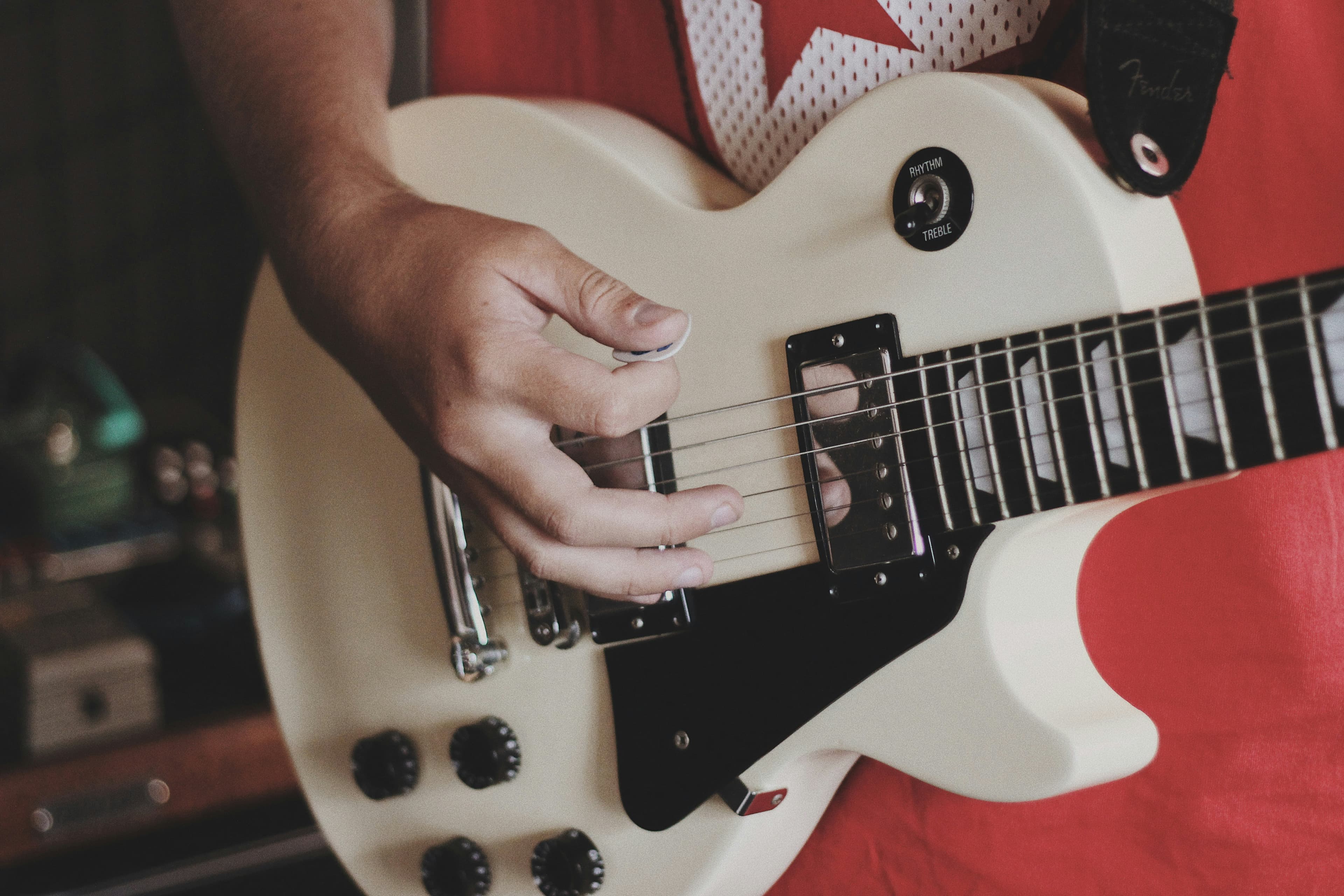 Electric Guitar - White/Cream