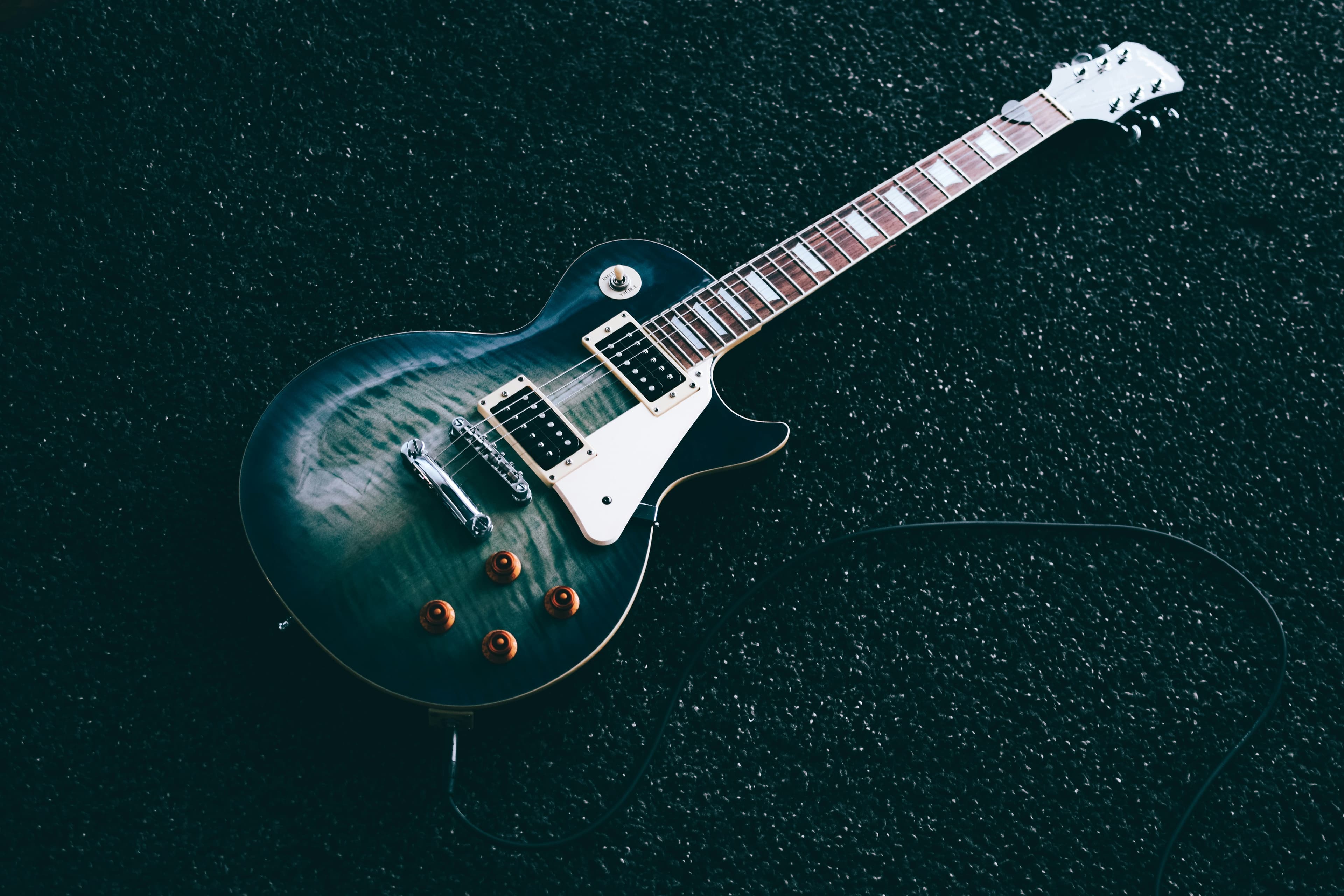 Electric Guitar - Les Paul Blue